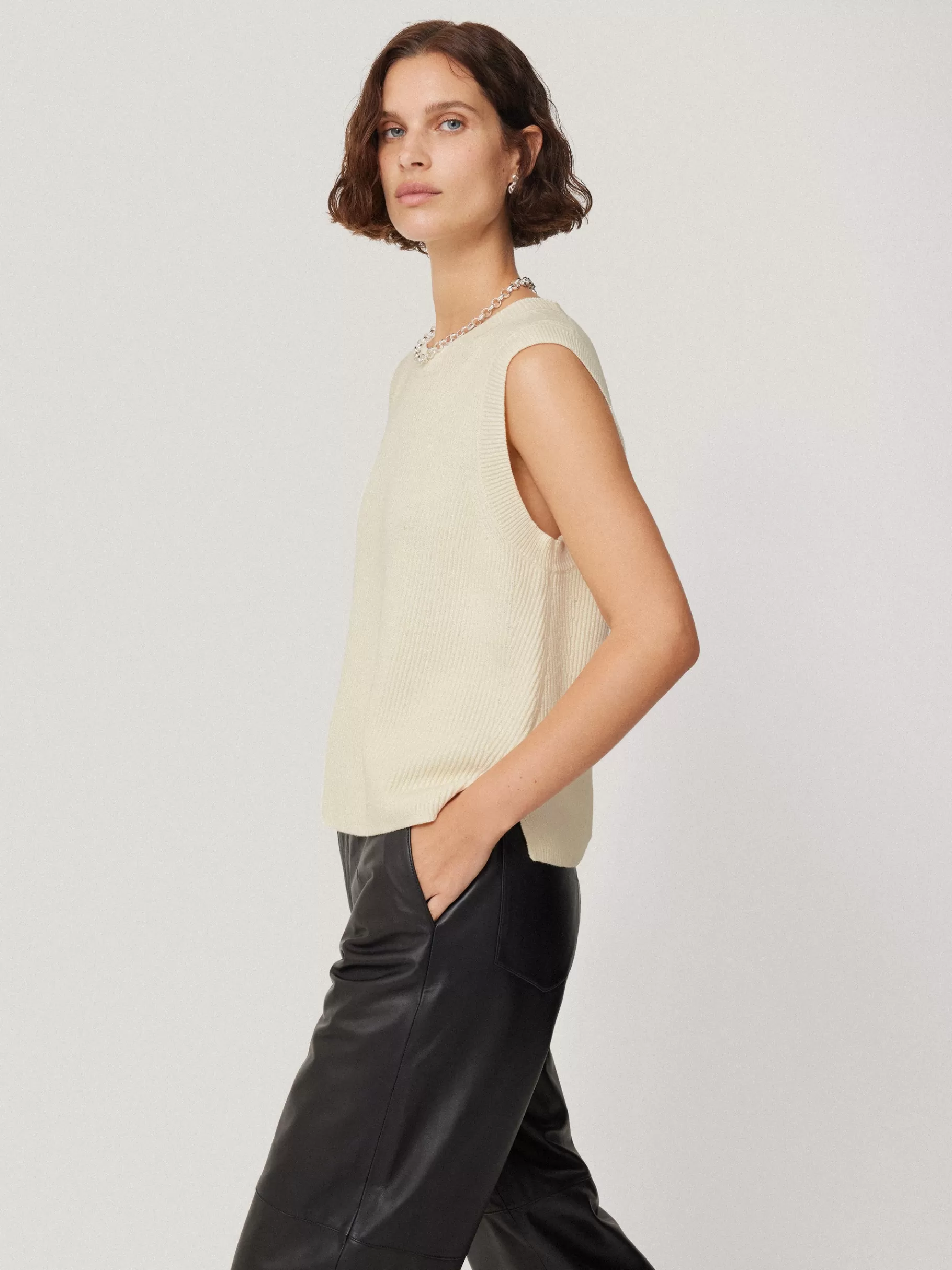 Jigsaw Knitwear & Cashmere-Cotton Blend Crew Tank Ivory