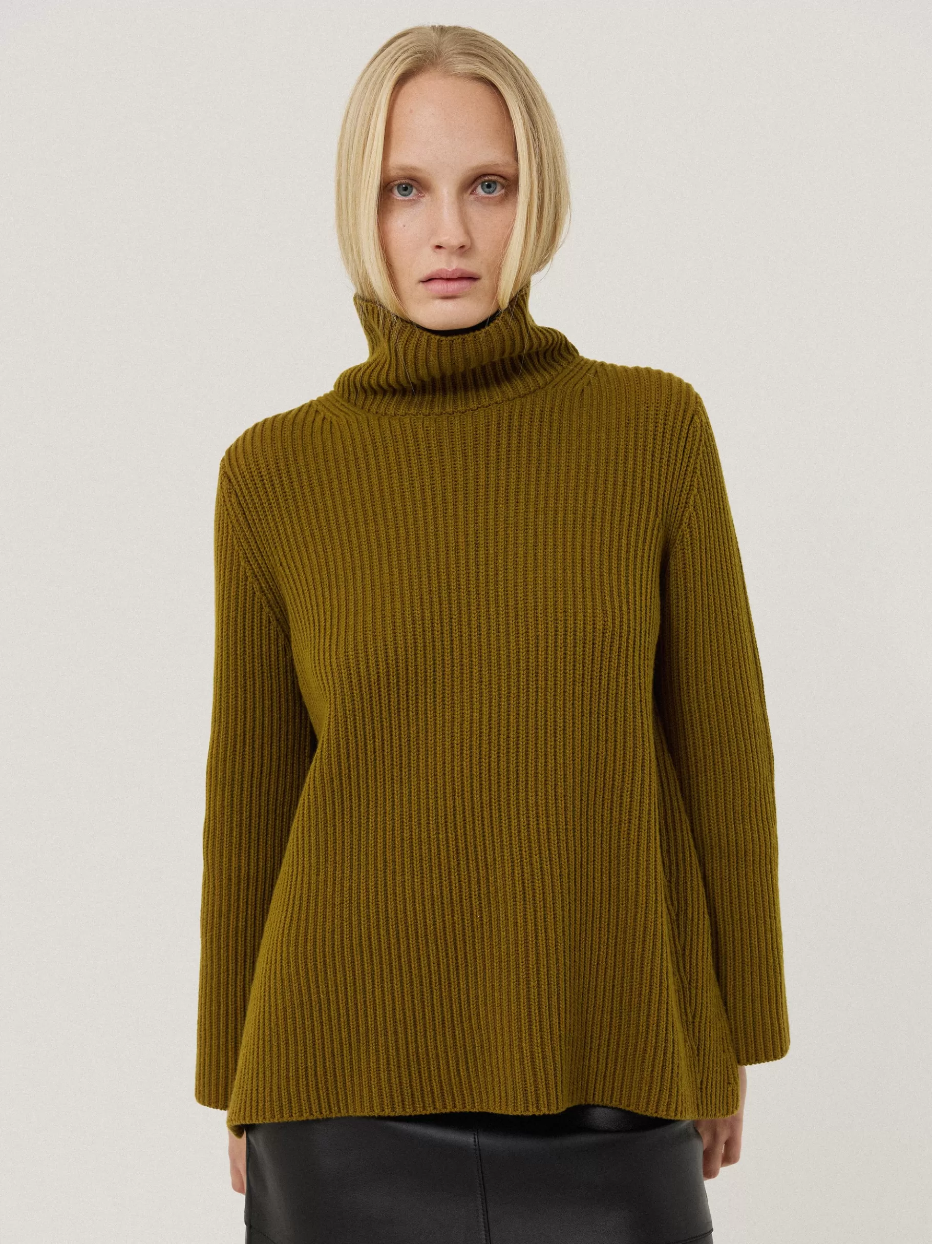 Jigsaw Knitwear & Cashmere-Cotton Blend Faroe Fishermans Khaki
