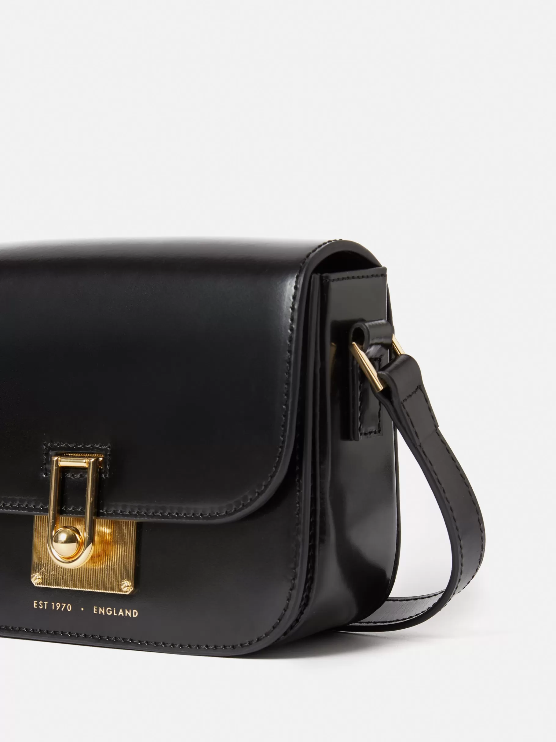 Jigsaw Bags | Leather-Meret Crossbody Black